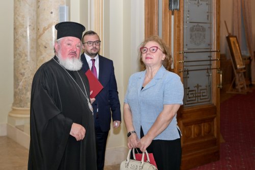 Noul ambasador al Albaniei la București, în vizită la Patriarhia Română Poza 303489