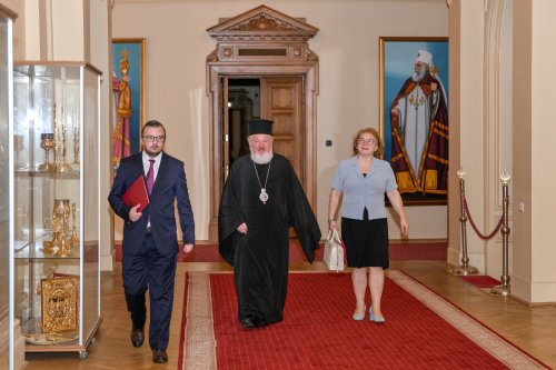 Noul ambasador al Albaniei la București, în vizită la Patriarhia Română Poza 303490