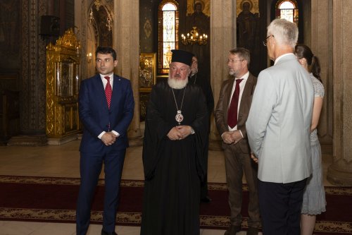 Secretarul de stat pentru Culte și Naționalități de la Budapesta în vizită la Patriarhia Română Poza 303733