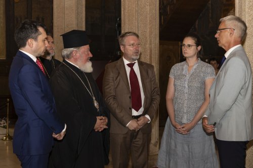 Secretarul de stat pentru Culte și Naționalități de la Budapesta în vizită la Patriarhia Română Poza 303734