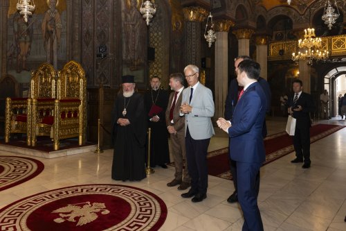 Secretarul de stat pentru Culte și Naționalități de la Budapesta în vizită la Patriarhia Română Poza 303737
