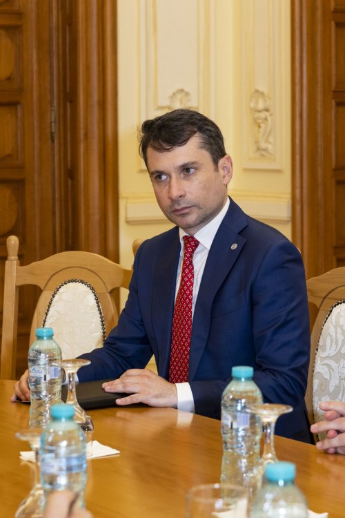 Secretarul de stat pentru Culte și Naționalități de la Budapesta în vizită la Patriarhia Română Poza 303746