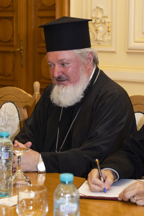 Secretarul de stat pentru Culte și Naționalități de la Budapesta în vizită la Patriarhia Română Poza 303748