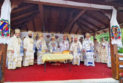 Liturghie arhierească și omagiu pentru Episcopul Gurie Georgiu Poza 303806