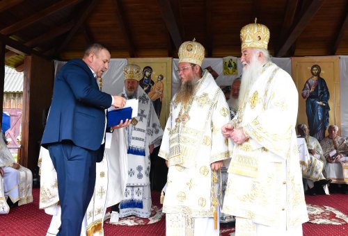 Liturghie arhierească și omagiu pentru Episcopul Gurie Georgiu Poza 303808