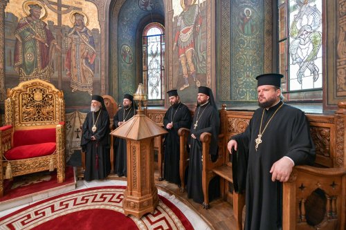 Rugăciune și mulțumire la aniversarea Patriarhului României  Poza 303844