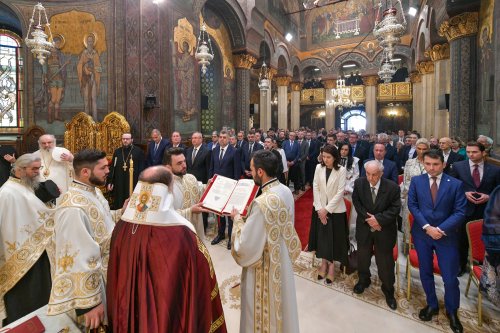 Rugăciune și mulțumire la aniversarea Patriarhului României  Poza 303848