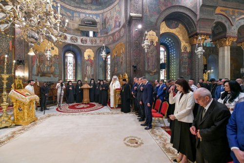 Rugăciune și mulțumire la aniversarea Patriarhului României  Poza 303864