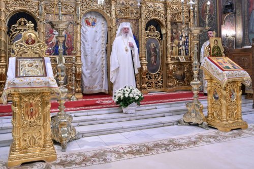 Rugăciune și mulțumire la aniversarea Patriarhului României  Poza 303865