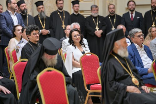 Rugăciune și mulțumire la aniversarea Patriarhului României  Poza 303883