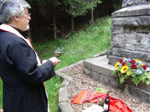 100 de ani de la inaugurarea cimitirelor militare româneşti din Alsacia Poza 303930