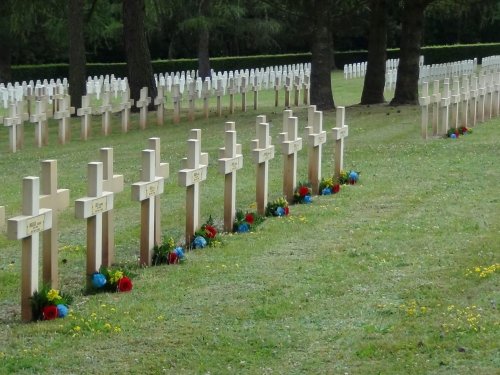 100 de ani de la inaugurarea cimitirelor militare româneşti din Alsacia Poza 303933