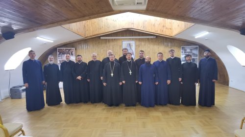 Cerc pastoral al preoților de caritate din municipiul Ploiești Poza 304139