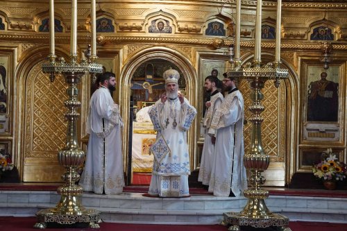 Moment aniversar pentru Arhiepiscopul Dunării de Jos Poza 304110