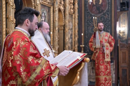 Patriarhii Iustin şi Teoctist au fost pomeniți la Catedrala Patriarhală Poza 304307