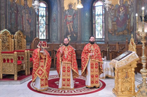 Patriarhii Iustin şi Teoctist au fost pomeniți la Catedrala Patriarhală Poza 304312