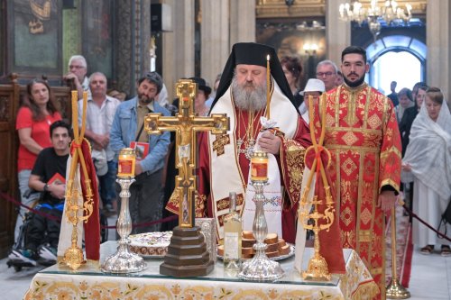Patriarhii Iustin şi Teoctist au fost pomeniți la Catedrala Patriarhală Poza 304317