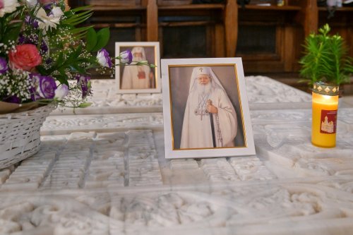 Patriarhii Iustin şi Teoctist au fost pomeniți la Catedrala Patriarhală Poza 304329