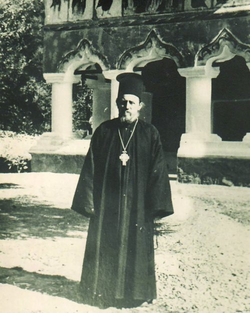 Specificul tradiţiei monahismului ortodox la Mănăstirea Lainici Poza 303632