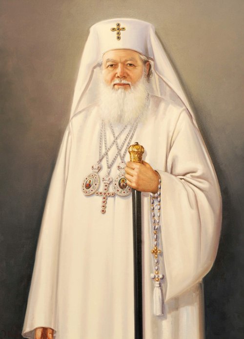 Rugăciune și evocare pentru doi dintre Patriarhii României, lumini care răsar de sub obrocul perioadei comuniste   Poza 304470