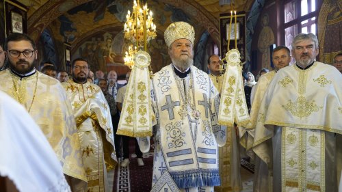 Biserica din Brădeni, județul Sibiu, a fost târnosită Poza 304900