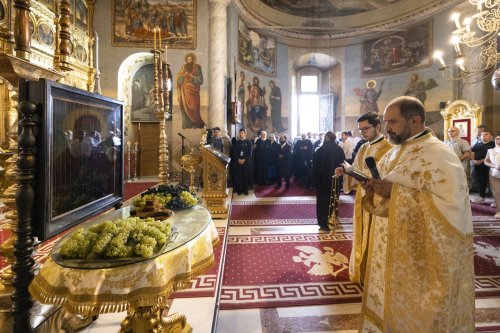 Sărbătorirea hramului istoric al Mănăstirii Cernica Poza 305097