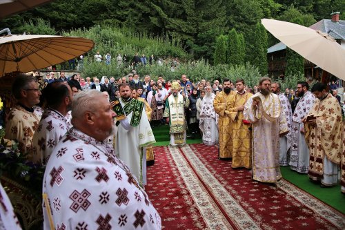 Marea sărbătoare a Mănăstirii Sihla Poza 305257