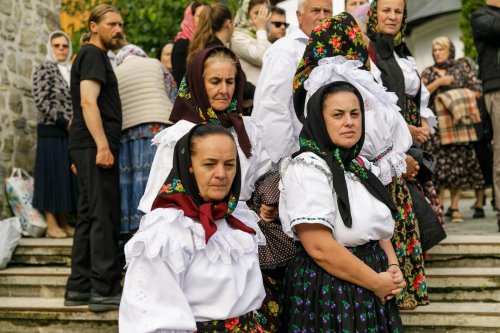 Sobor de ierarhi la hramul Mănăstirii Sihăstria Poza 305267