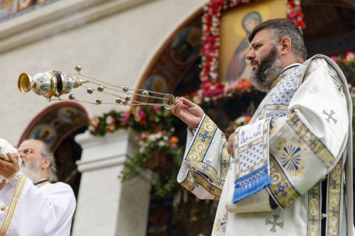 Sobor de ierarhi la hramul Mănăstirii Sihăstria Poza 305324