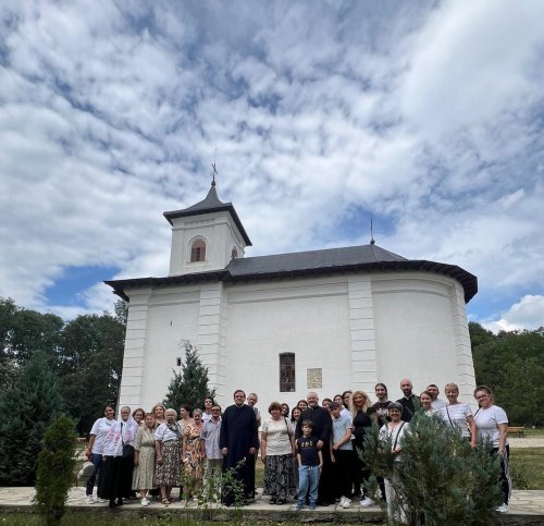 Pelerinaj în cinstea Sfintei Cuvioase Parascheva Poza 305411