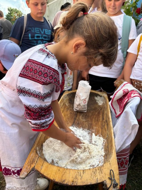 Tabere pentru copii şi cateheze în parohiile bihorene Boianu Mare şi Tilecuş Poza 305448