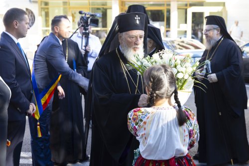 Arhiepiscopia Târgoviștei și-a cinstit ocrotitorul spiritual Poza 305568