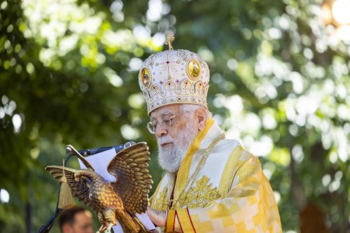 Arhiepiscopia Târgoviștei și-a cinstit ocrotitorul spiritual Poza 305594