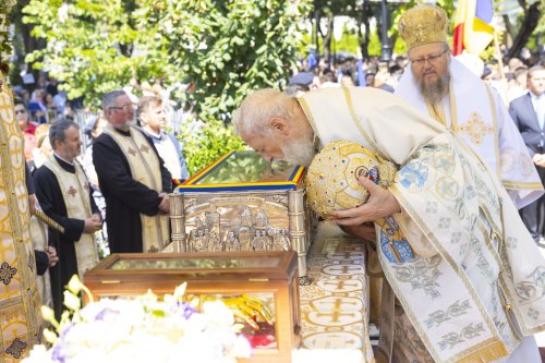 Arhiepiscopia Târgoviștei și-a cinstit ocrotitorul spiritual Poza 305603