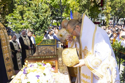 Arhiepiscopia Târgoviștei și-a cinstit ocrotitorul spiritual Poza 305604