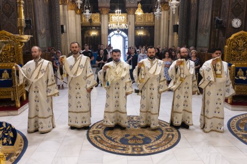 Prohodul Maicii Domnului la Catedrala Patriarhală Poza 305901