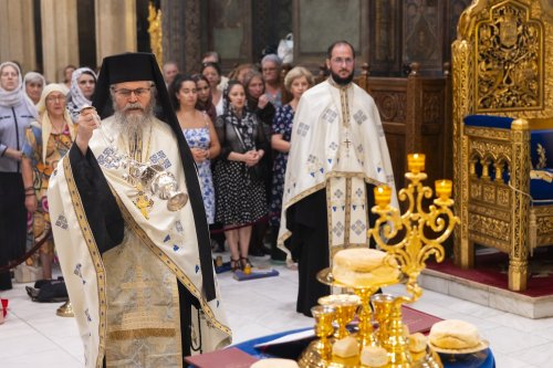 Prohodul Maicii Domnului la Catedrala Patriarhală Poza 305907