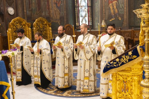 Prohodul Maicii Domnului la Catedrala Patriarhală Poza 305921