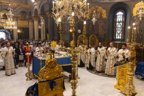 Prohodul Maicii Domnului la Catedrala Patriarhală Poza 305922