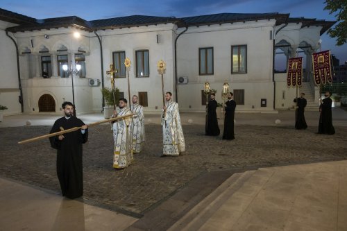 Prohodul Maicii Domnului la Catedrala Patriarhală Poza 305945