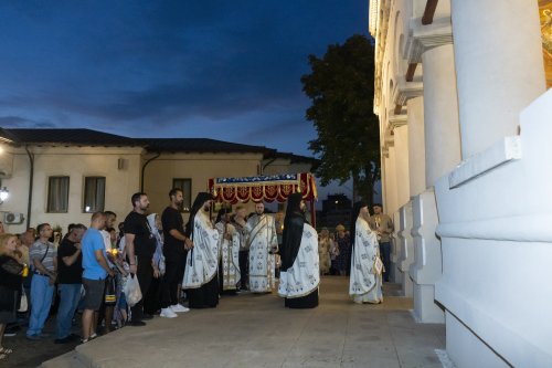 Prohodul Maicii Domnului la Catedrala Patriarhală Poza 305949