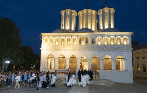 Prohodul Maicii Domnului la Catedrala Patriarhală Poza 305951