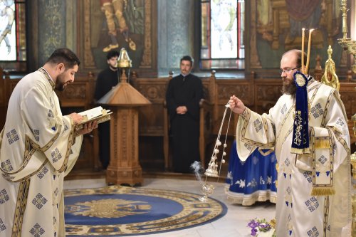 Preacinstirea Maicii Domnului la Catedrala Patriarhală Poza 305970