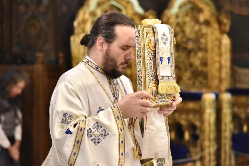 Preacinstirea Maicii Domnului la Catedrala Patriarhală Poza 305971