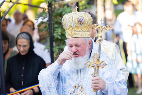 Zi de hram la Mănăstirea Ghighiu de lângă Ploiești Poza 306007