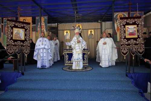 Prăznuire cu fast liturgic la Mănăstirea Tismana Poza 306172