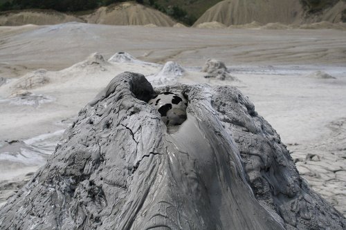 Vulcanii Noroioși, rezervație naturală de 100 de ani Poza 306342