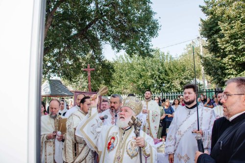 Înnoirea picturii bisericii istorice din parohia tulceană Greci Poza 306811