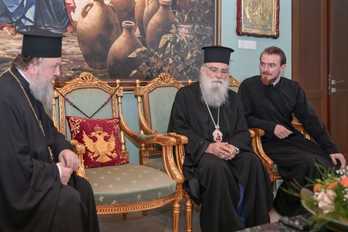 Primirea delegaţiei Patriarhiei Române la Reprezentanţa Patriarhiei Ierusalimului în Cipru Poza 307444