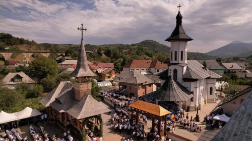 Târnosirea bisericii din Săcel II, Maramureş Poza 307489